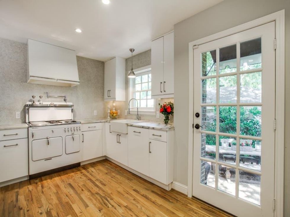 6932 Santa Monica Drive Dallas house for sale kitchen