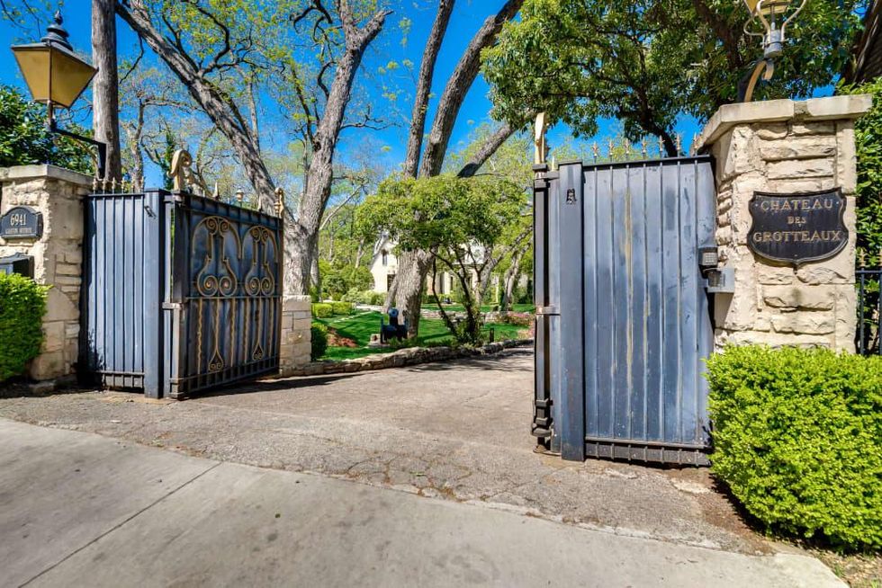 6941 Gaston Ave., R.L. Thornton home for sale, Dallas