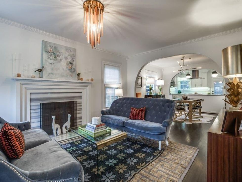 6943 Meadow Lake Ave.