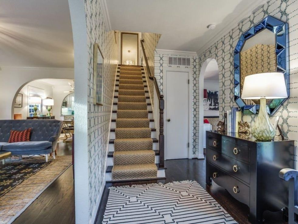 6943 Meadow Lake Ave.