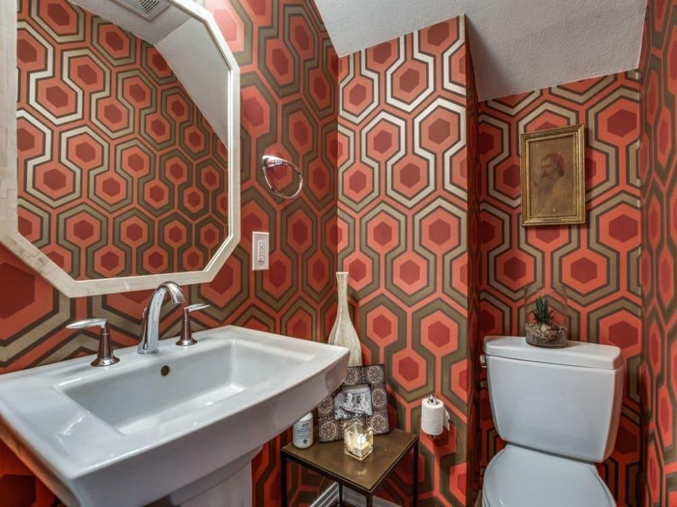 6943 Meadow Lake Ave.