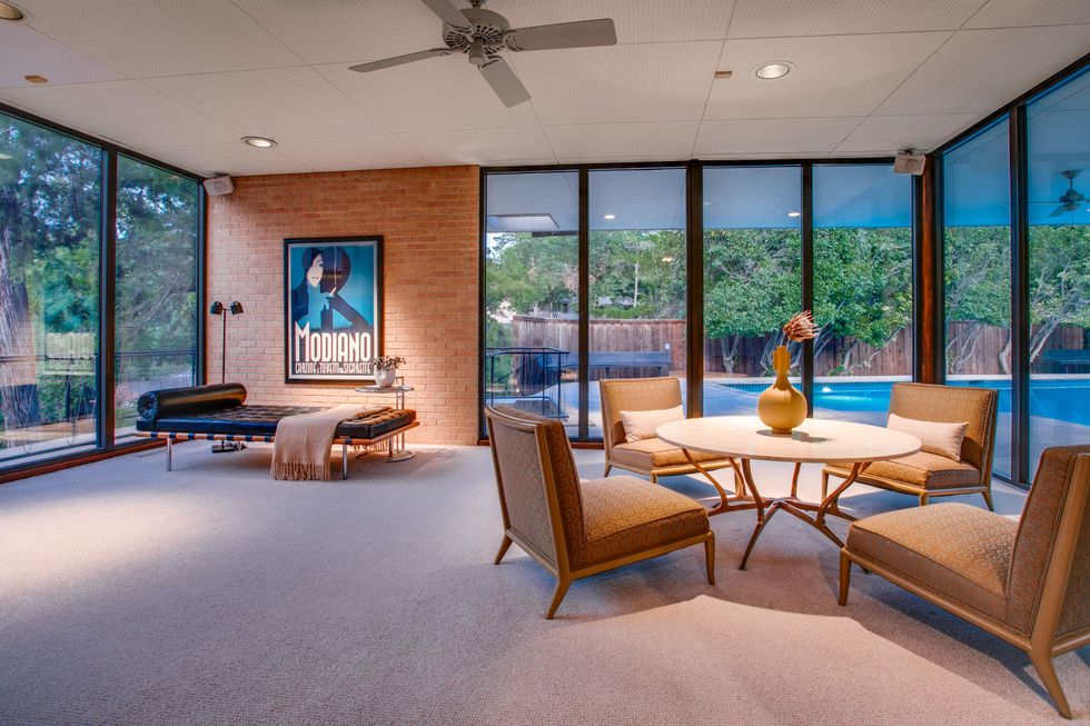 718 Kessler Lake Drive, Dallas home for sale