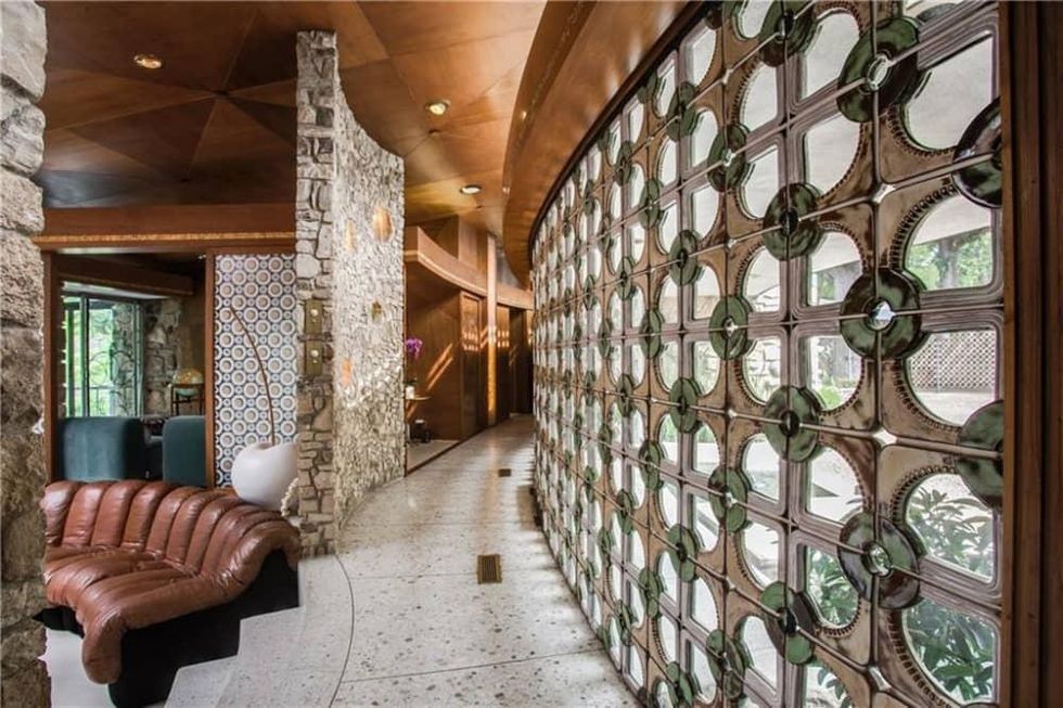 7507 Baxtershire Dr., Dallas round house