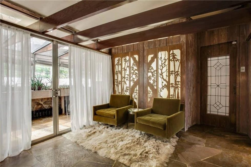 7507 Baxtershire Dr., round house