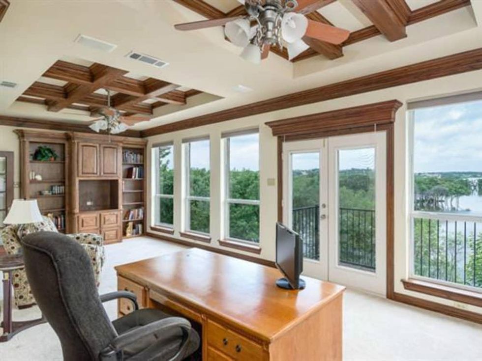 808 Lake Breeze Dr. Dallas home for sale