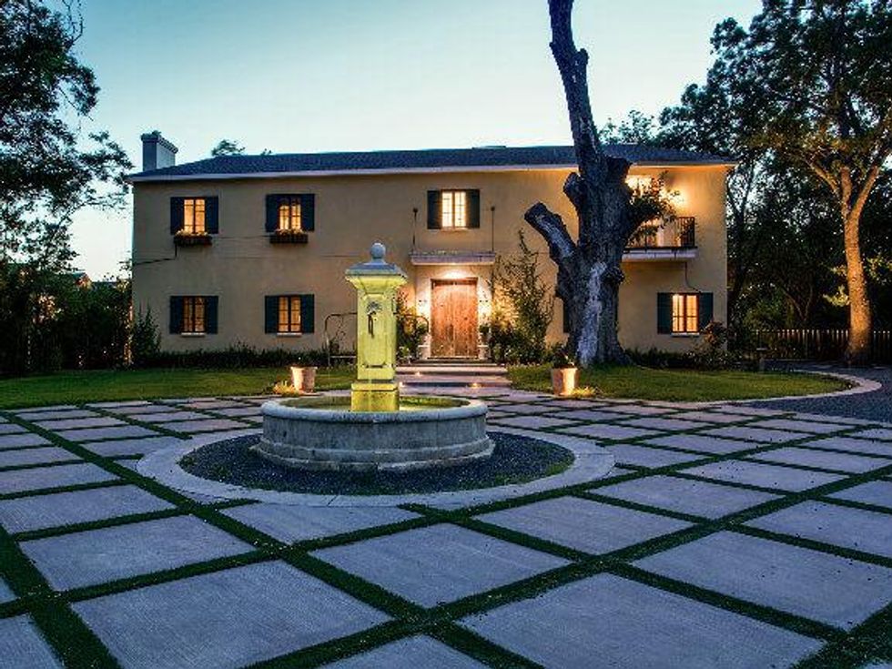 8211 Inwood Rd. in Dallas