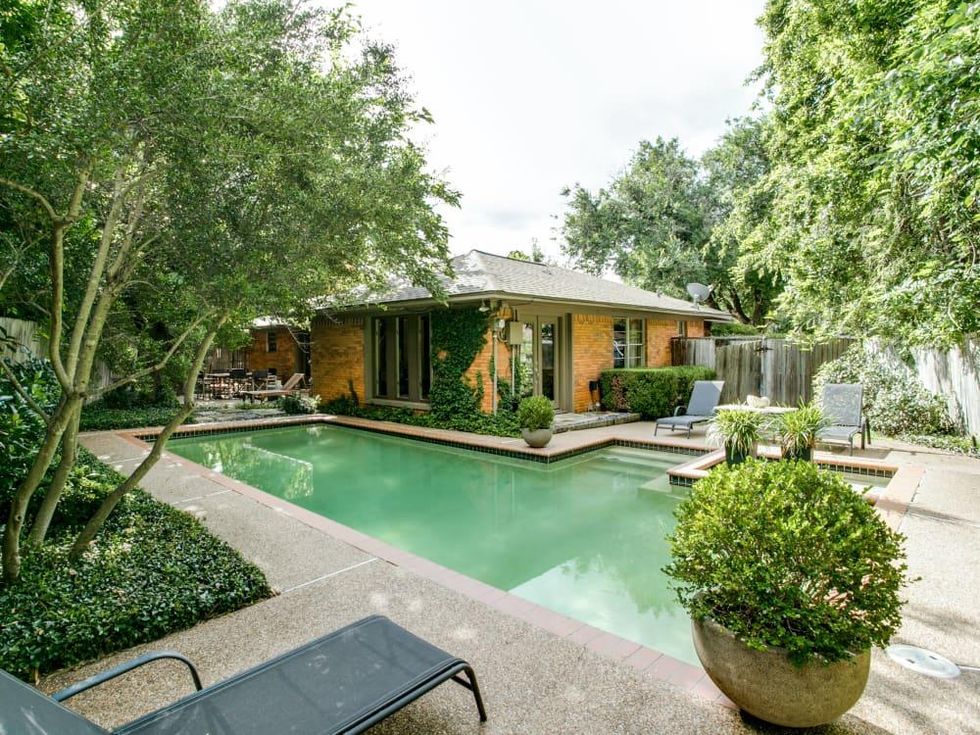 Midway Hollow traditional provides entree to indemand Dallas