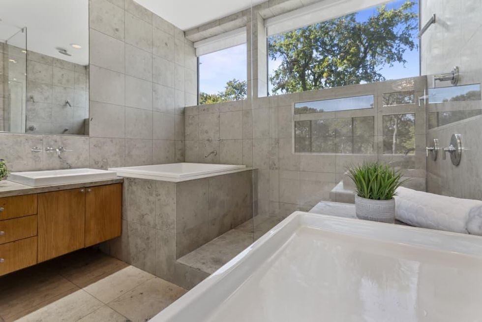 9562 Ash Creek Drive