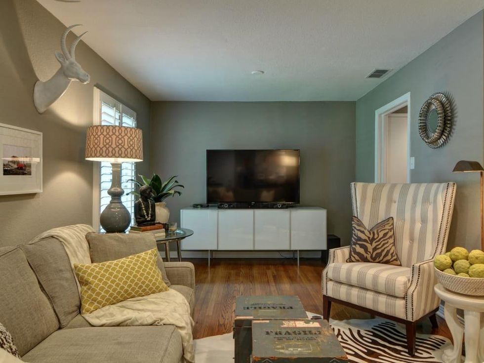 9870 Mixon Dr. for sale in Dallas