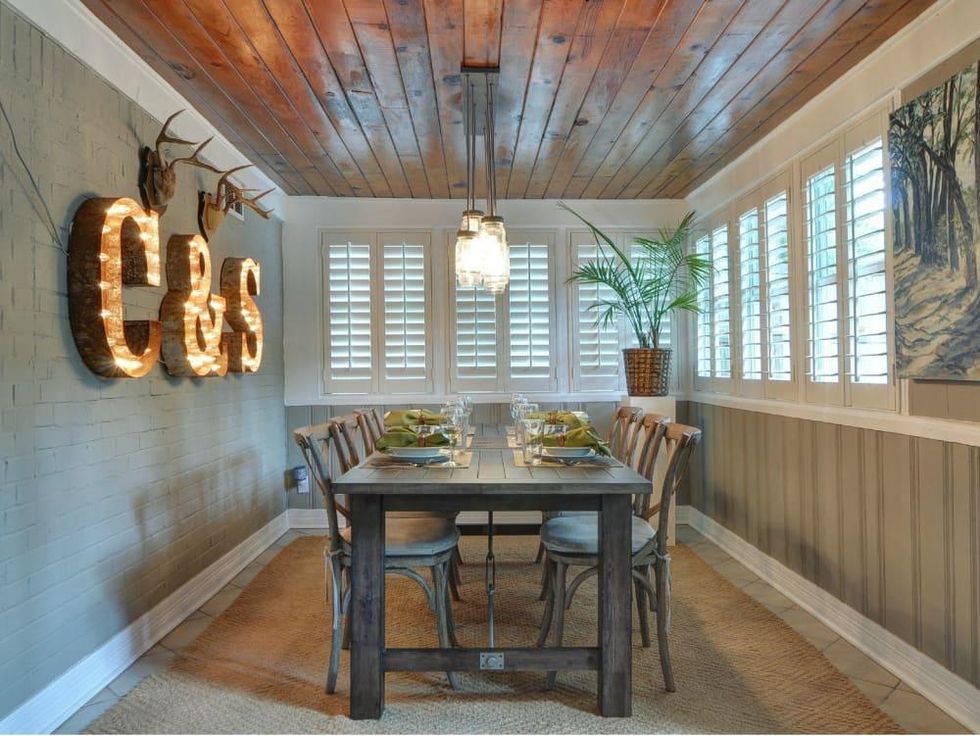 9870 Mixon Dr. for sale in Dallas