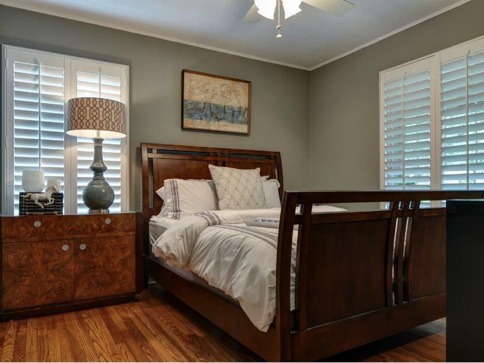 9870 Mixon Dr. for sale in Dallas