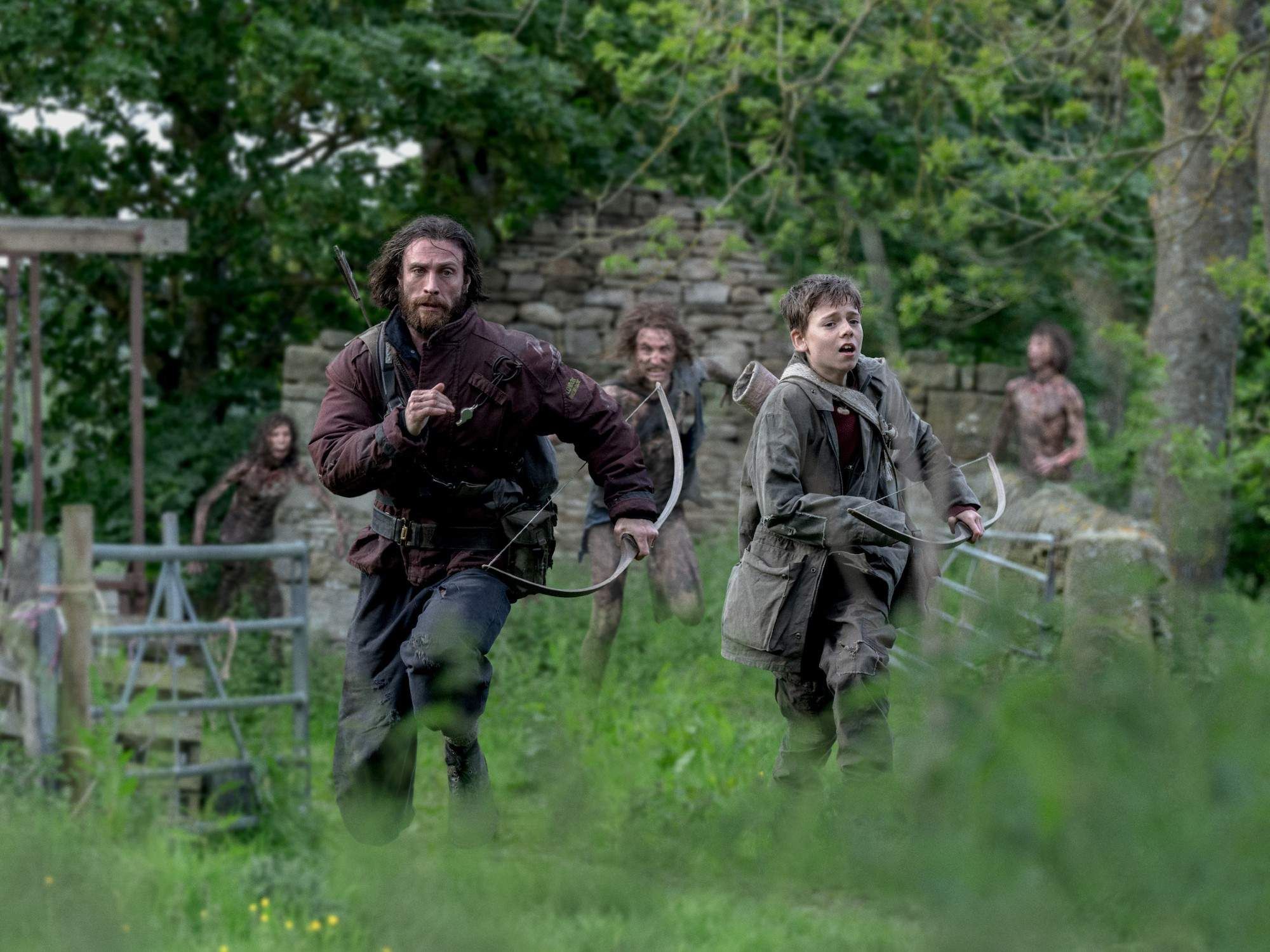 Aaron Taylor-Johnson and Alfie Williams in 28 Years Later