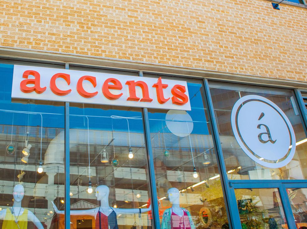 accents, mockingbird station