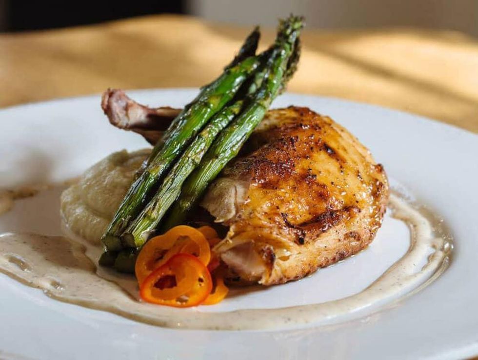 Airline chicken, Smoky Rose