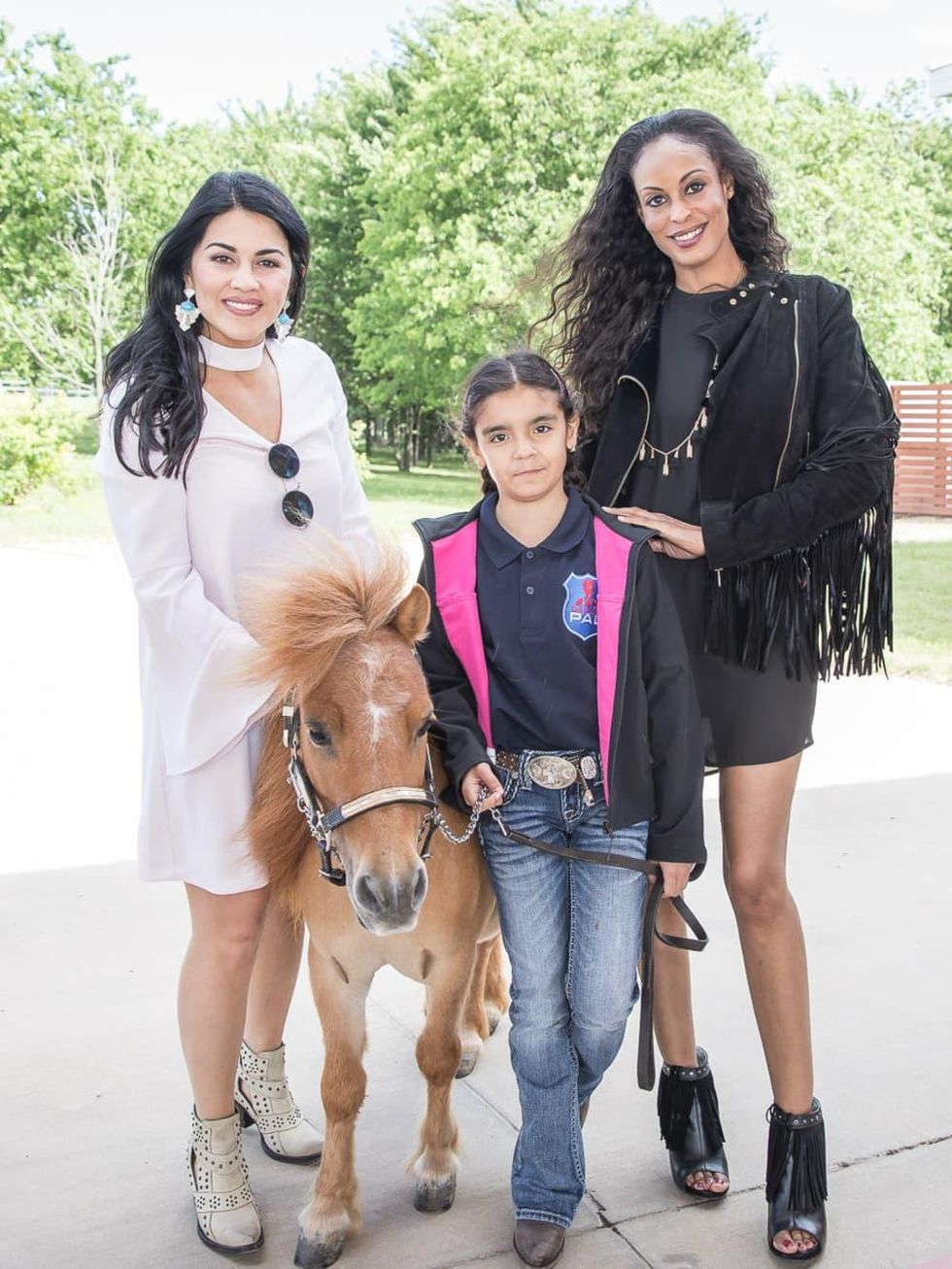 Alanna Smith, Gabriela Guerra, Deve Sanford