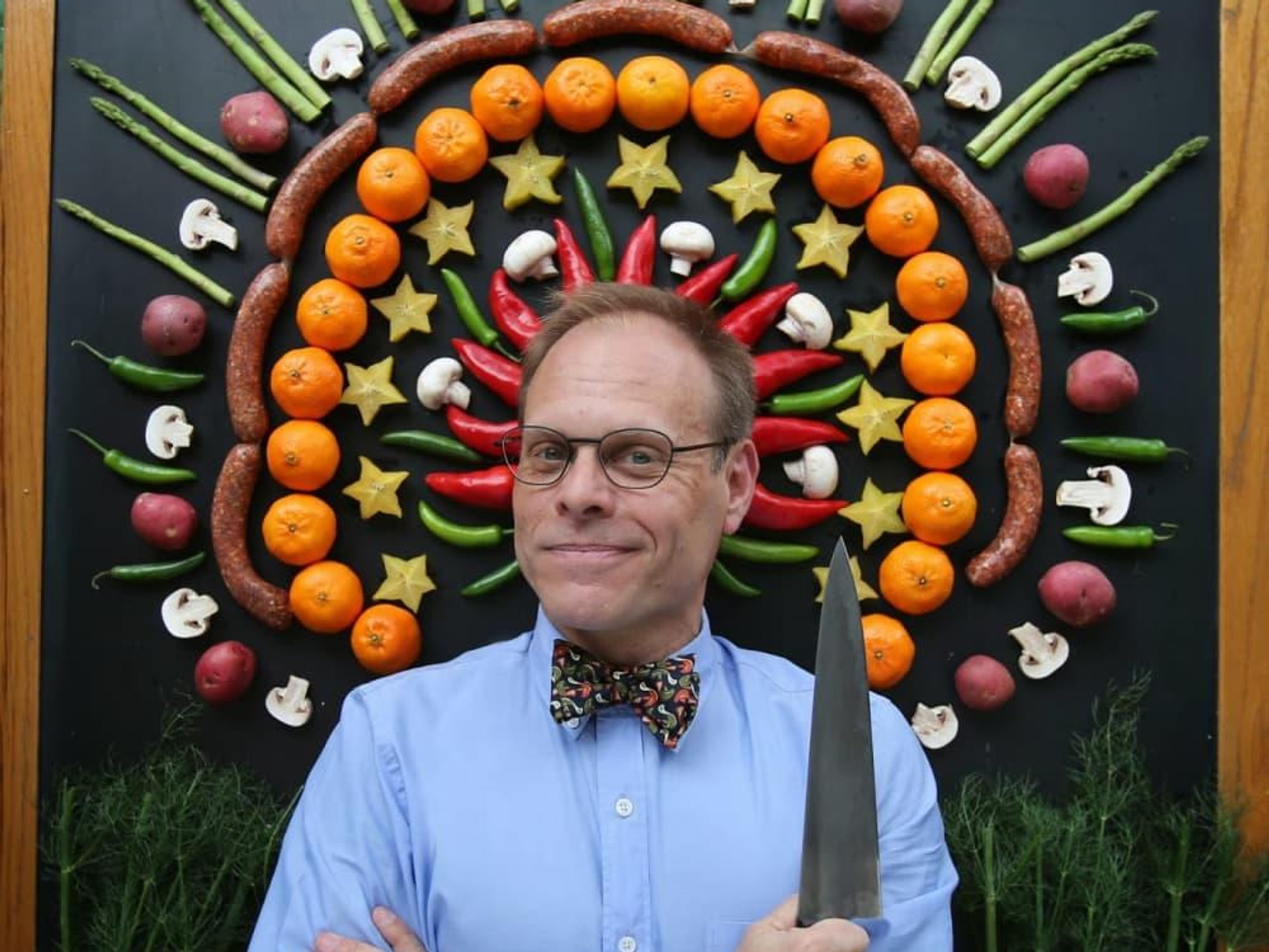 Alton Brown of Good Eats and Iron Chef for Edible Inevitable Tour