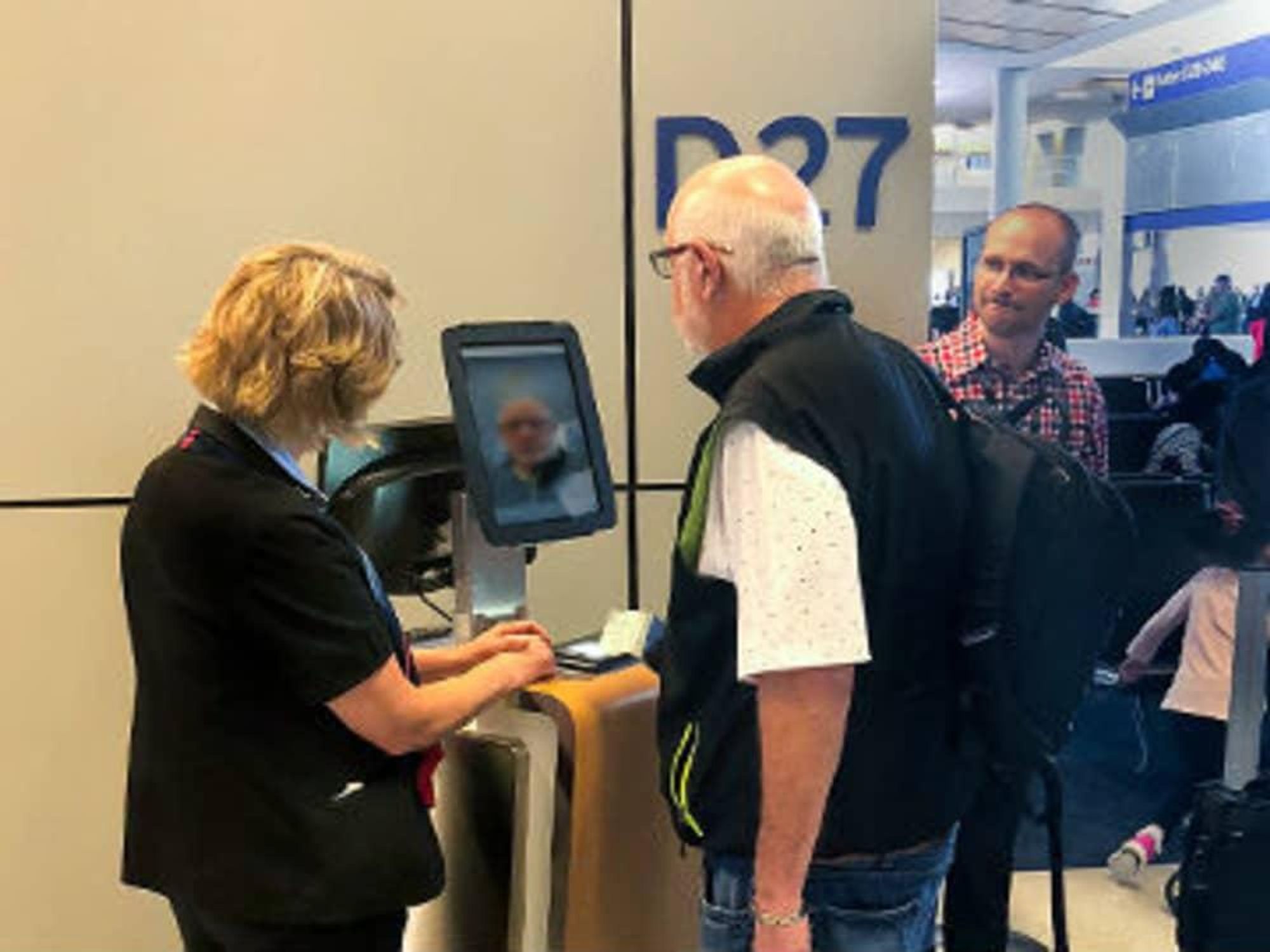 American Airlines biometric facial scanning