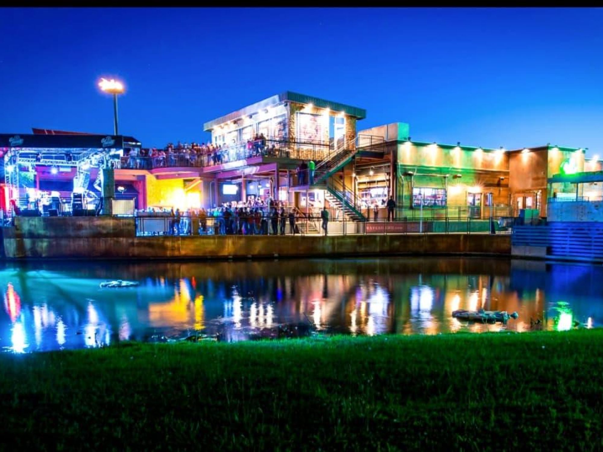 Amplified gas monkey grill