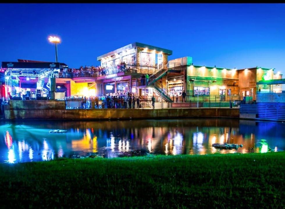 Amplified gas monkey grill