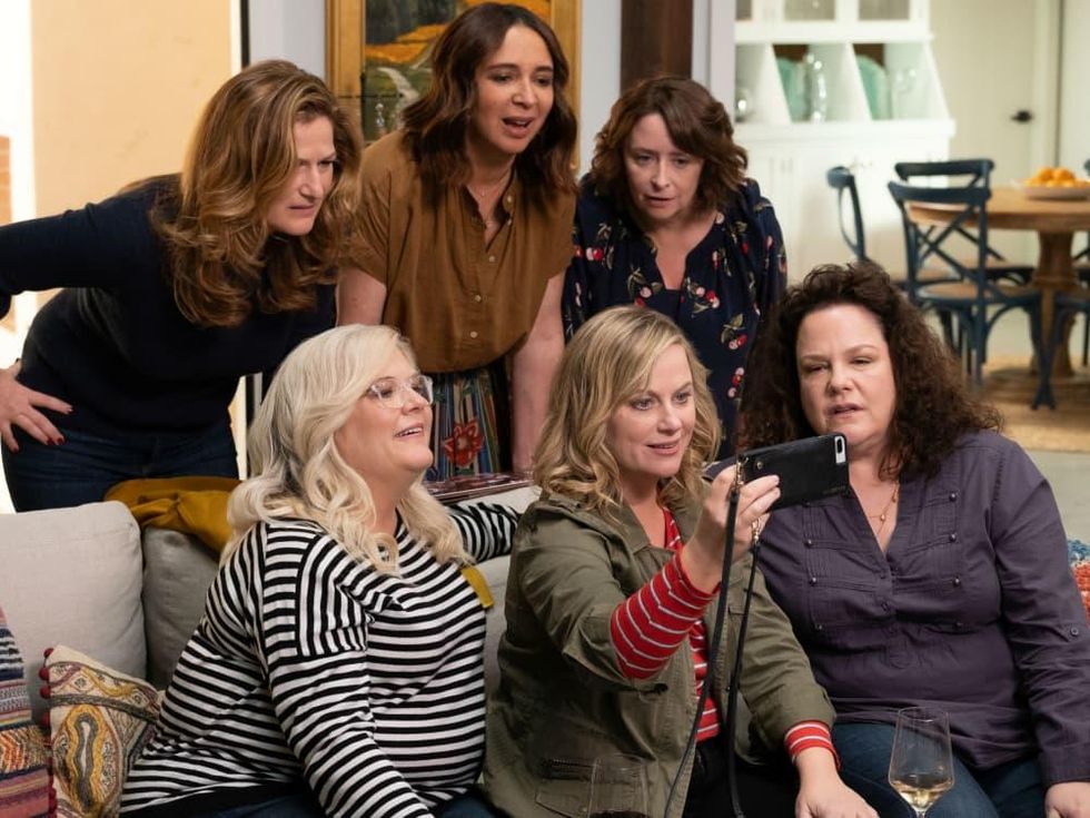 Ana Gasteyer, Paula Pell, Maya Rudolph, Amy Poehler, Rachel Dratch, and Emily Spivey in Wine Country