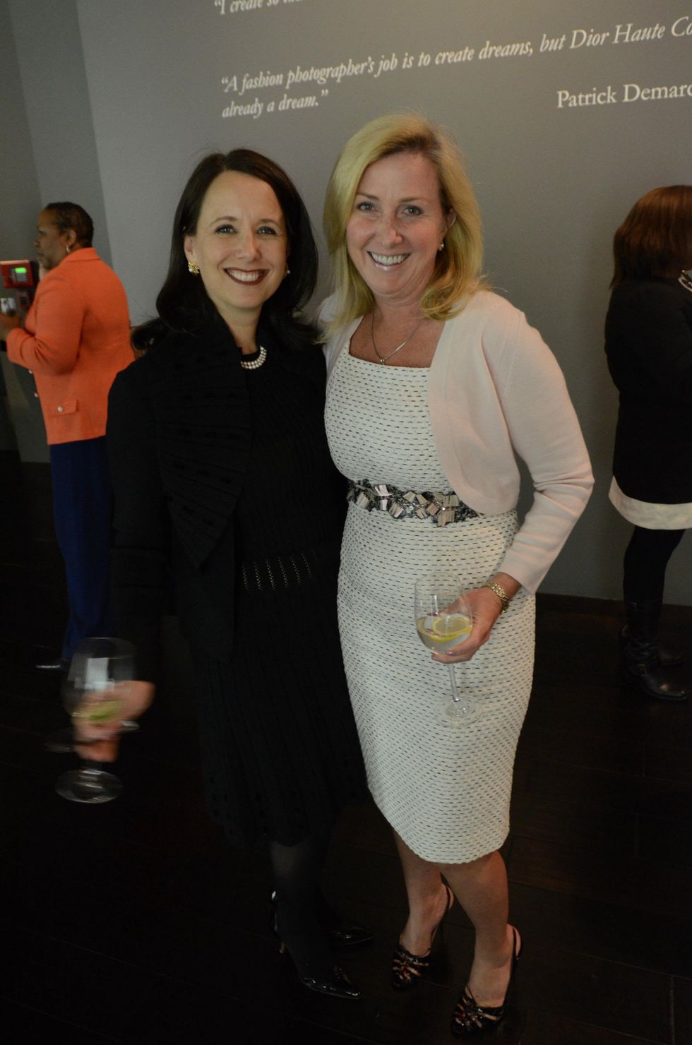 Angela Fontana, Penny Reid