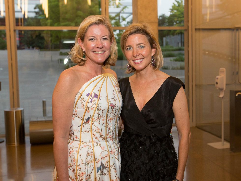 Ann Hobson, Kit Sawers