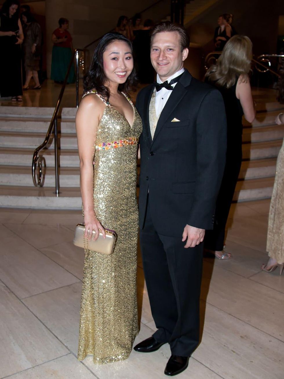 Anna Song, Kevin Sauders