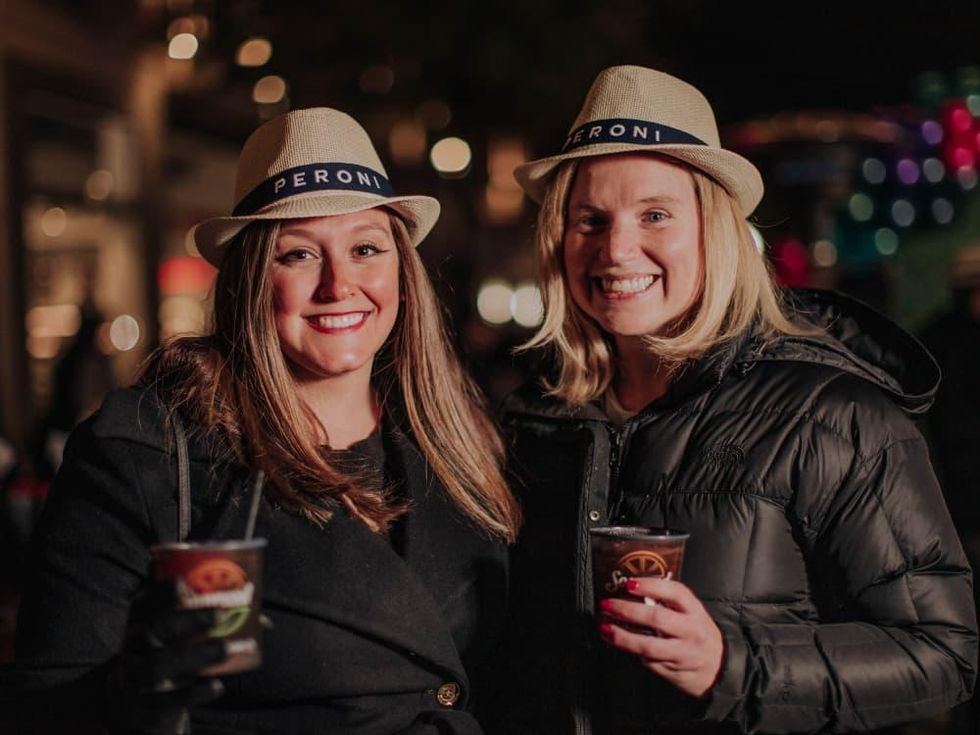 Anne Warren, Laurin Byars