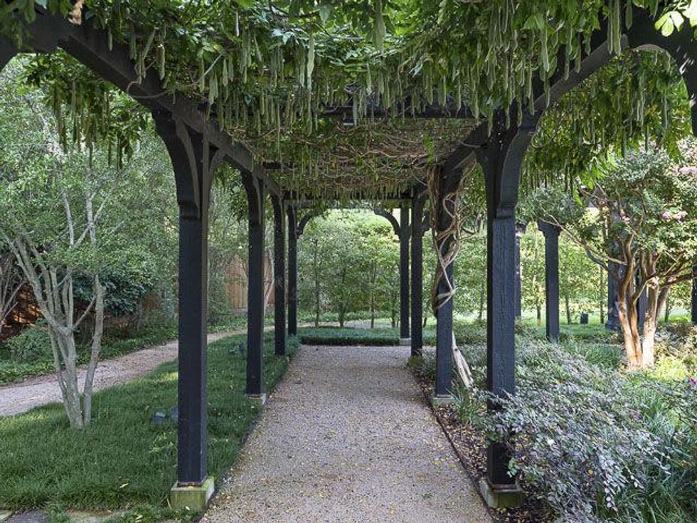 Arbor at 4906 Park Ln. in Dallas