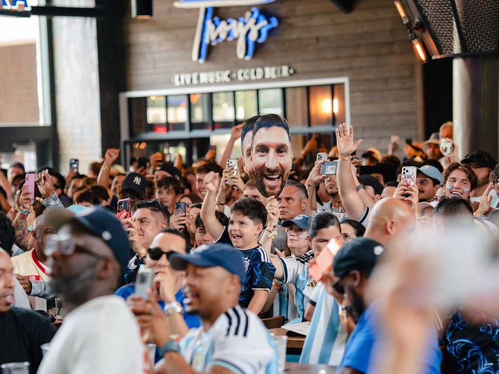 Argentina Fans, Texas Live 2
