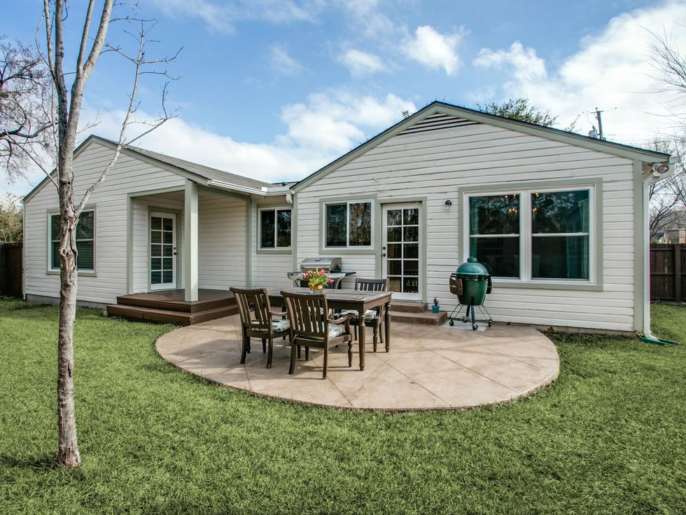 Backyard 6603 Santa Fe Avenue