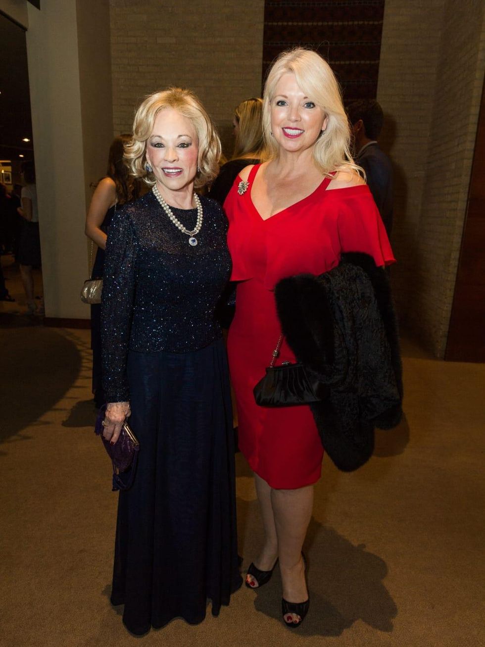 Barbara McDaniel, Jennifer Swift