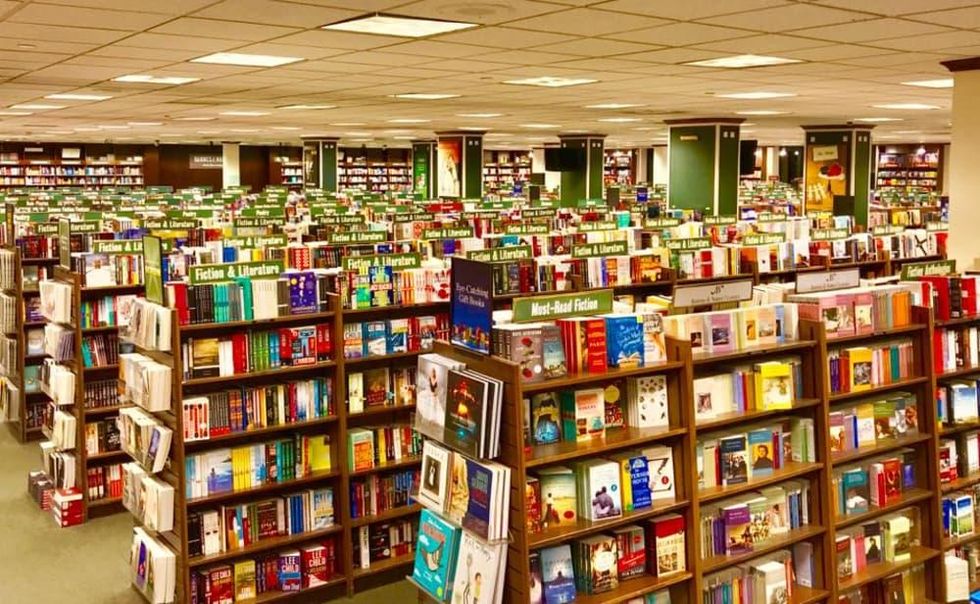 Barnes & Noble