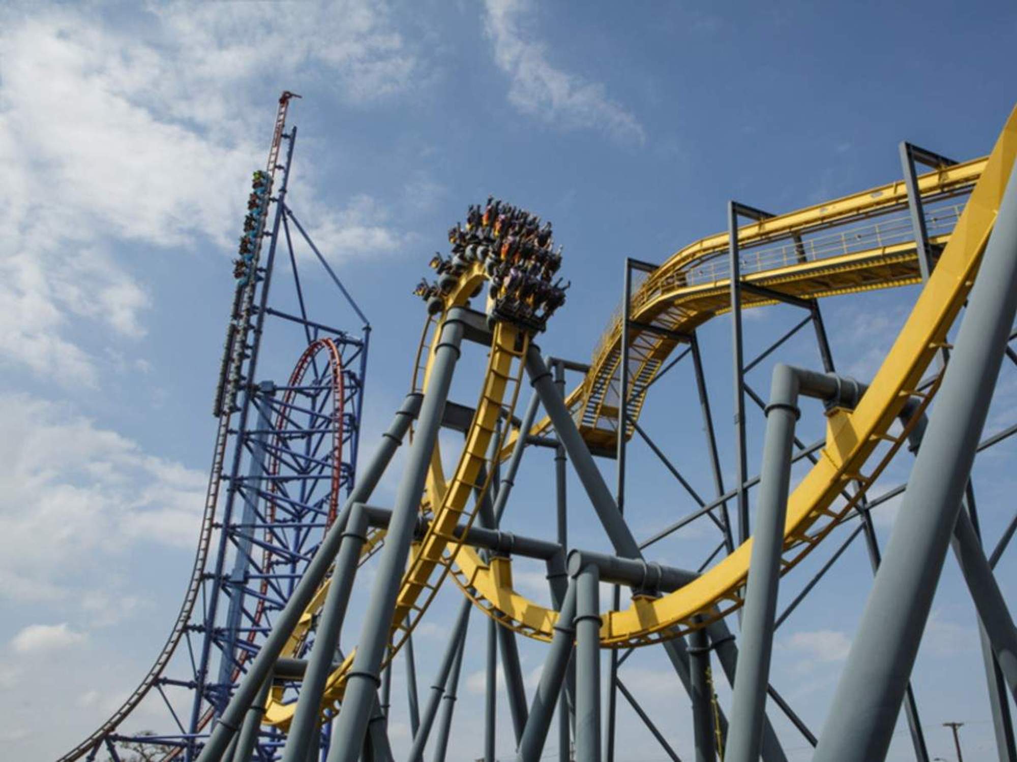 Six Flags Dallas Rides Six Flags Over Texas runs pass with entry to all parks - CultureMap Dallas