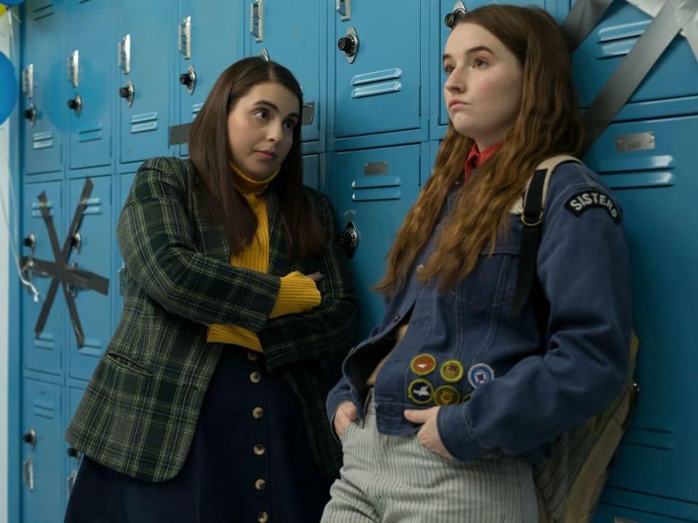 Beanie Feldstein and Kaitlyn Dever in Booksmart