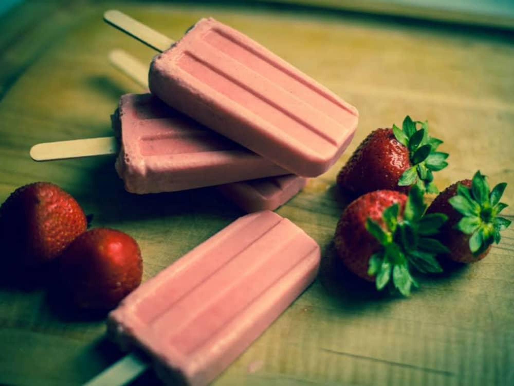 Berrynaked frozen pops