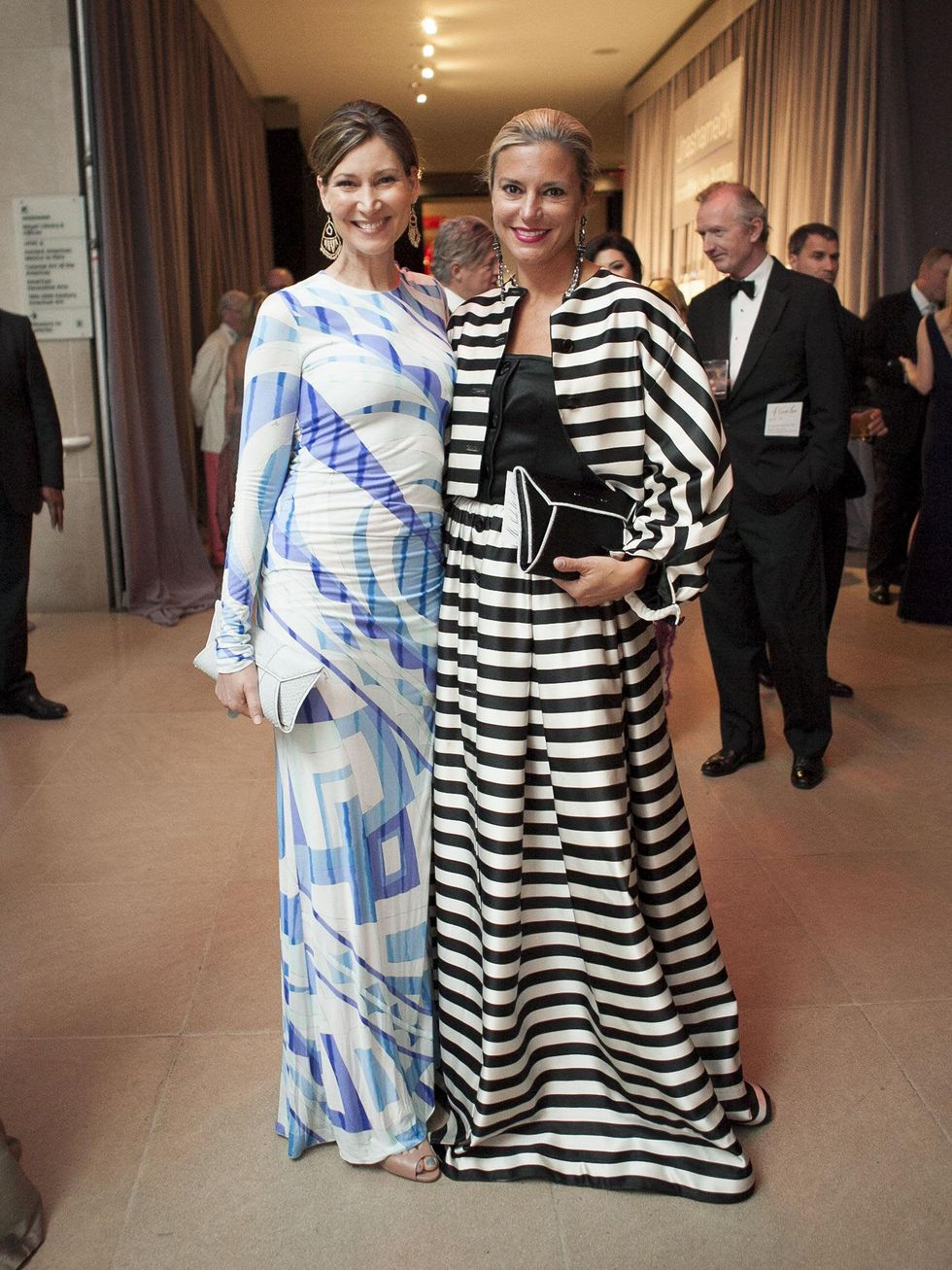 Beth Savodelli, Nicole Weeldreyer