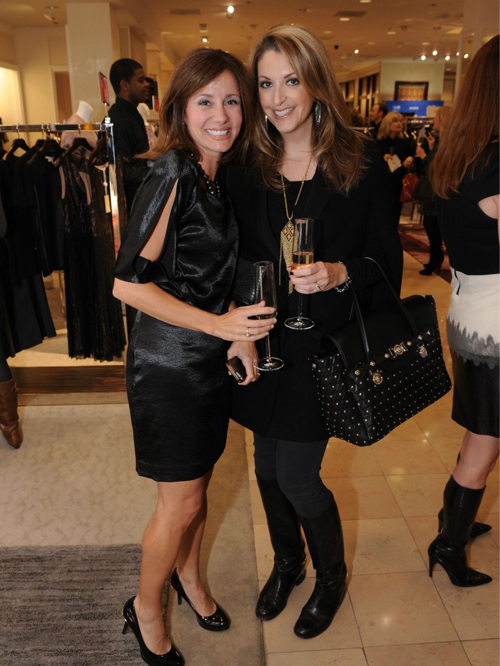 Betsy Dixon, Victoria Snee, Fall Into Fashion