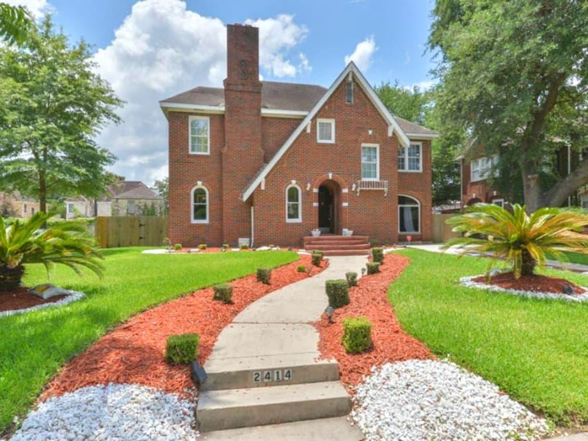 Beyonce Knowles family home medical center rosedale