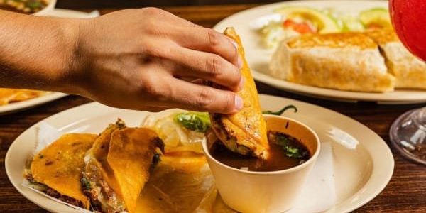 Authentic Dallas Mexican restaurant takes a shot on spot in Bishop Arts - Vimarsana News