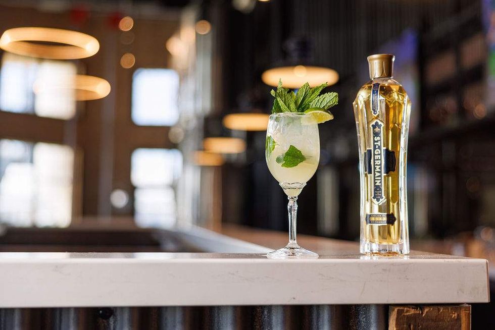 Black Hawk Brewery St. Germain Hugo Spritz