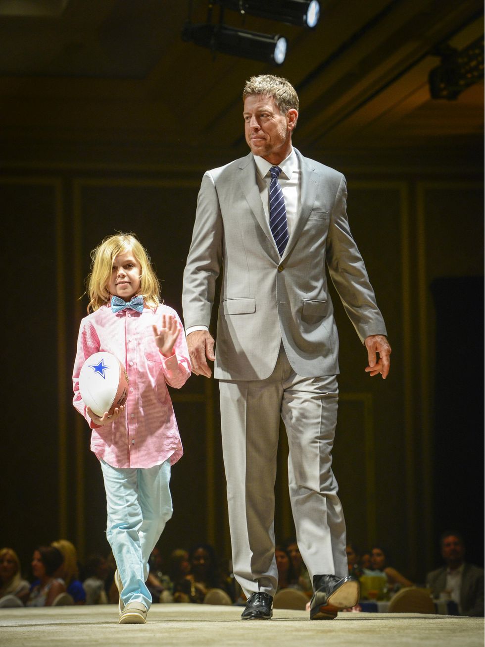 Brady Pampillonia, Troy Aikman