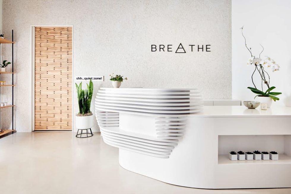 Breathe desk door