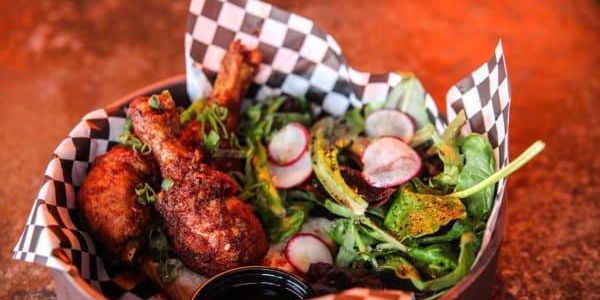 Deep Ellum's fave fried chicken joint to open backyard spinoff in Rowlett - Vimarsana News