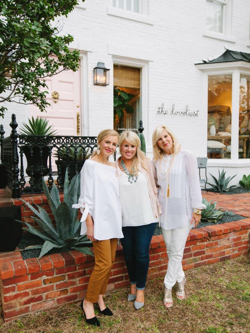 Britni Wood, Kelsey Wood, Joni Wood of The Loveliest