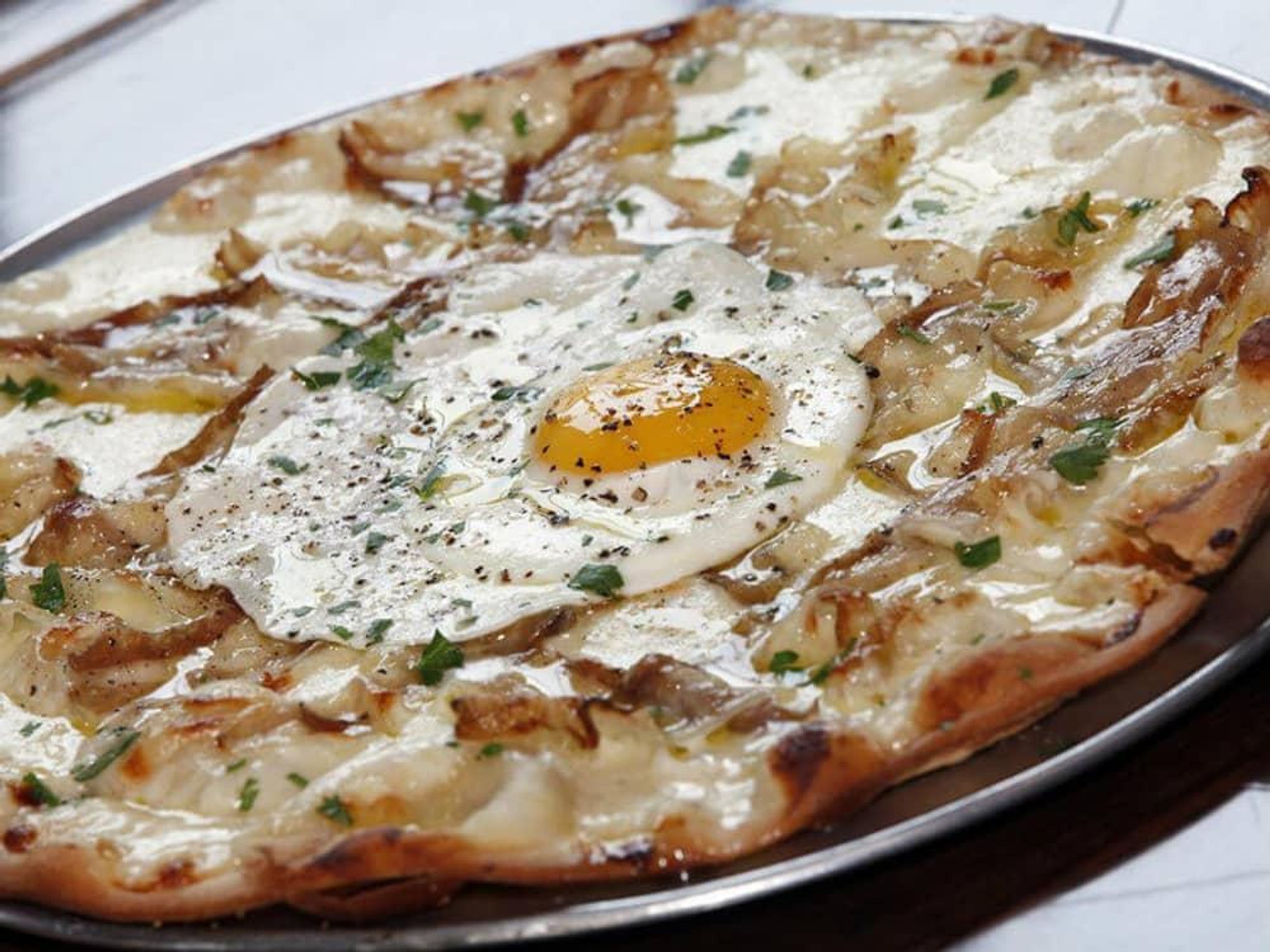 Brunch pizza at Vicini restaurant in Frisco