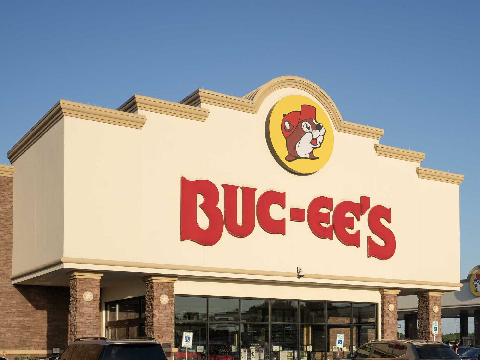 Buc-ee’s draws ire in Ohio for fight over mini mart beaver logo ...