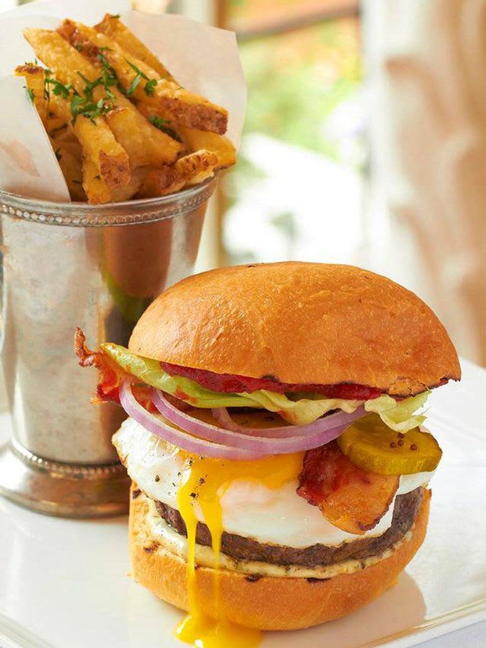 Burger at Rosewood Mansion on Turtle Creek