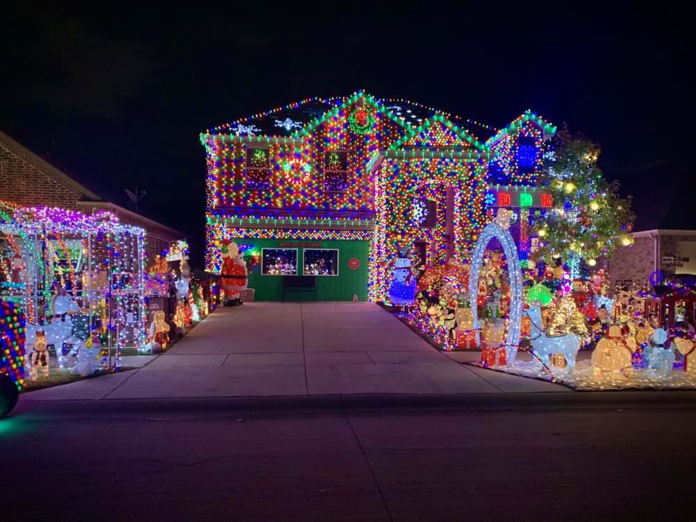 Jolliest places in Lubbock for photos with Santa