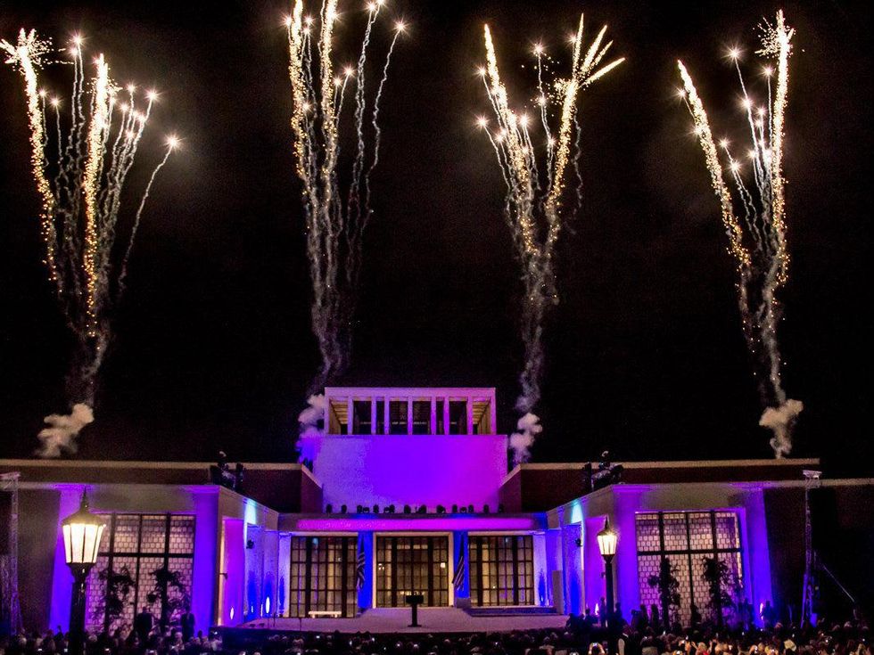 Bush Presidential Center, freedom lighting, crowd